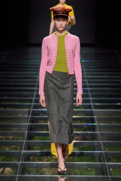 Look 35